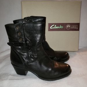 Clark's Mamie Skye Black Booties Size 7.5
